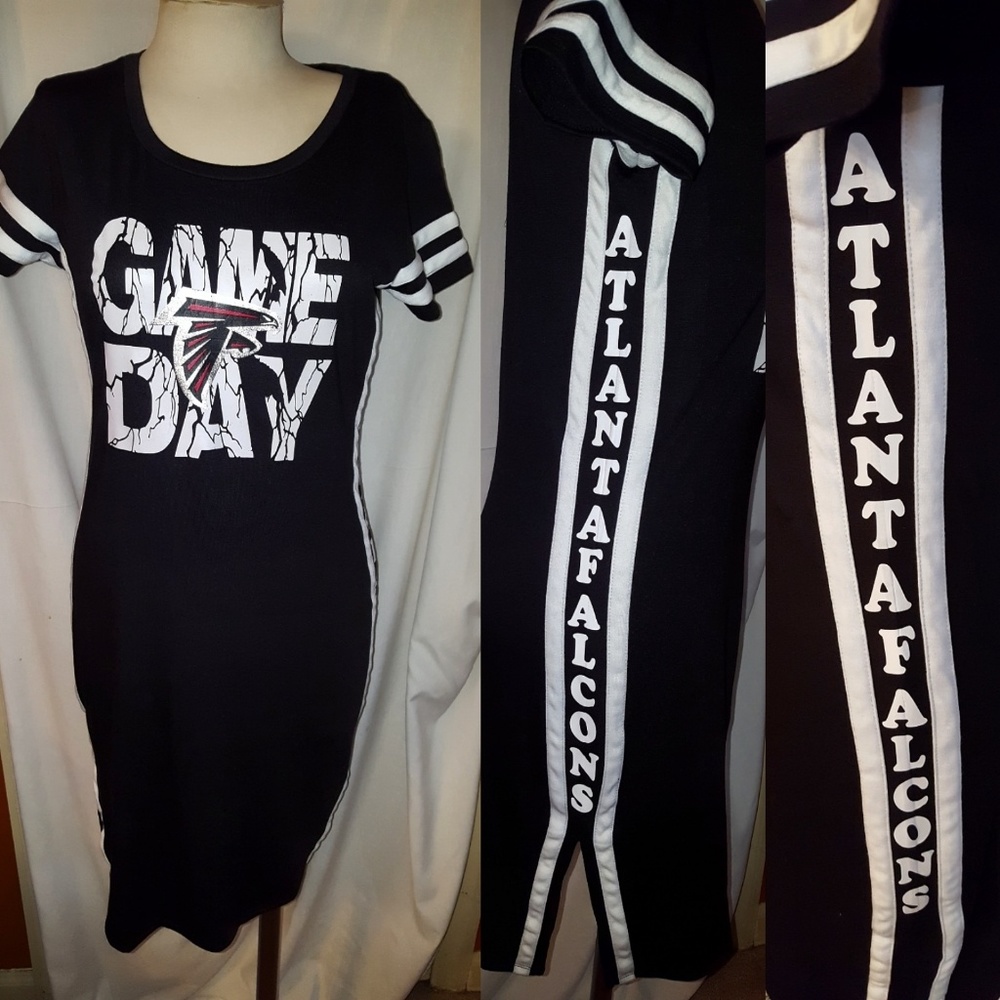 Large Falcons game day dress